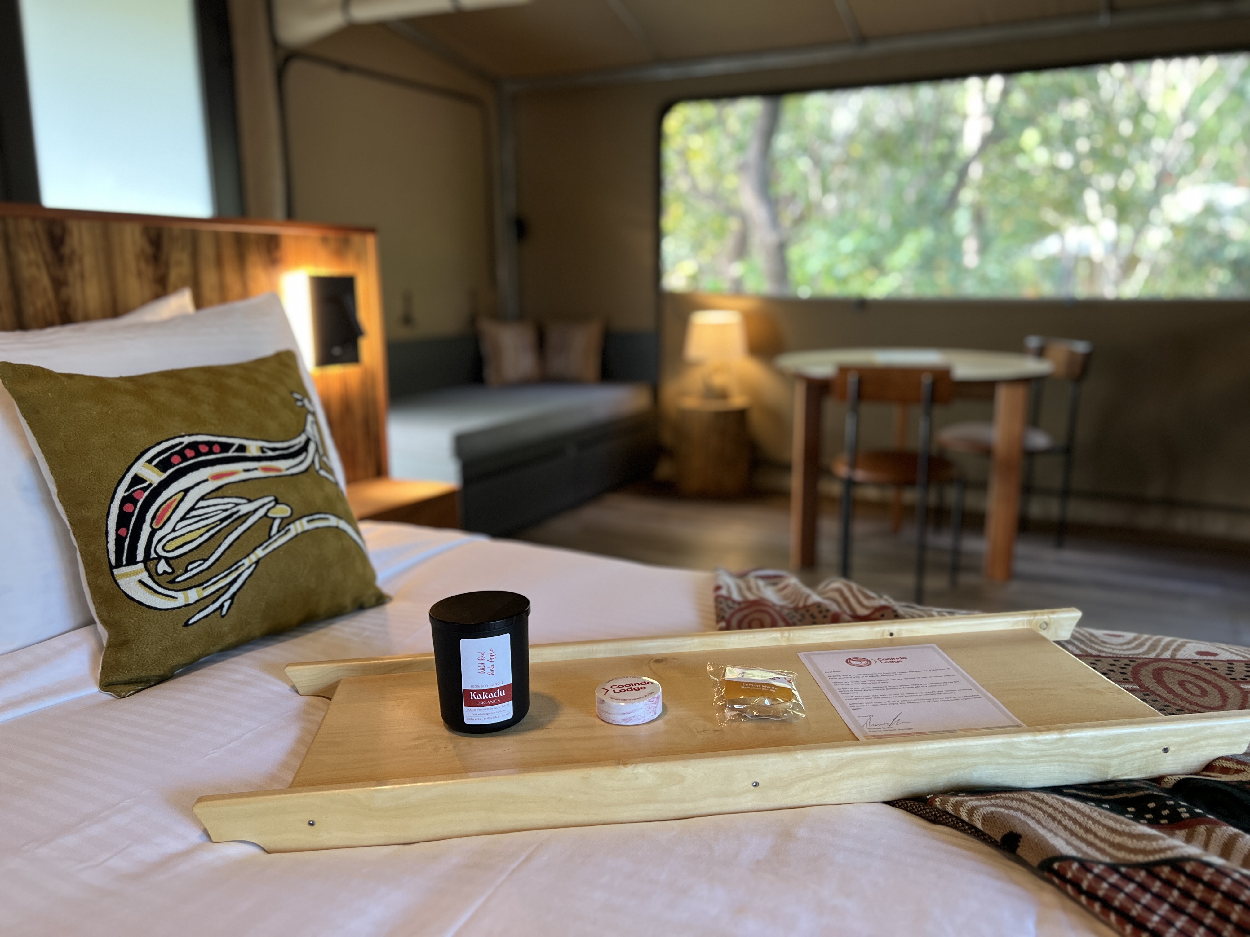 How to do Kakadu in style